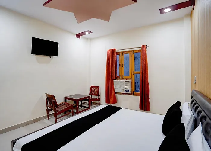 Hotel O Jhandi Palace