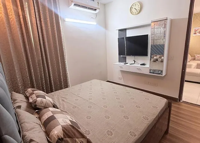 2 Bhk Entire Flat In Chandigarh