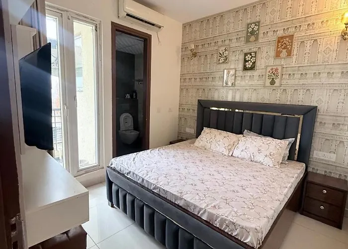 2 Bhk Entire Flat In Chandigarh