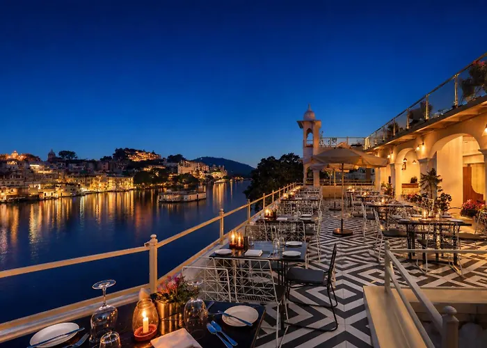 Sarovar - Lake Facing Boutique Hotel On Lake Pichola