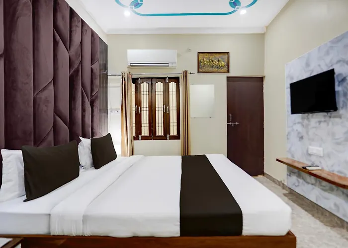 Hotel O Kanha Paying Guest House Varanasi