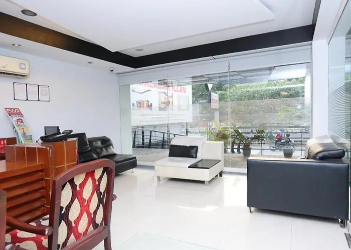 Super Townhouse Malabar Illam Kochi