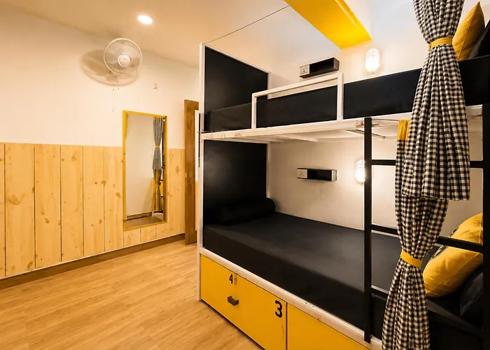 The Hosteller Mussoorie, Mall Road