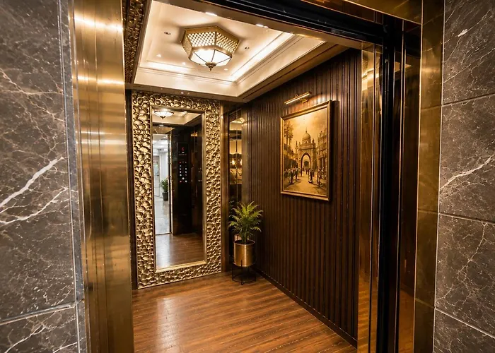 Ip Royal New Delhi By Qotel - A Luxury Hotel In Laxmi Nagar