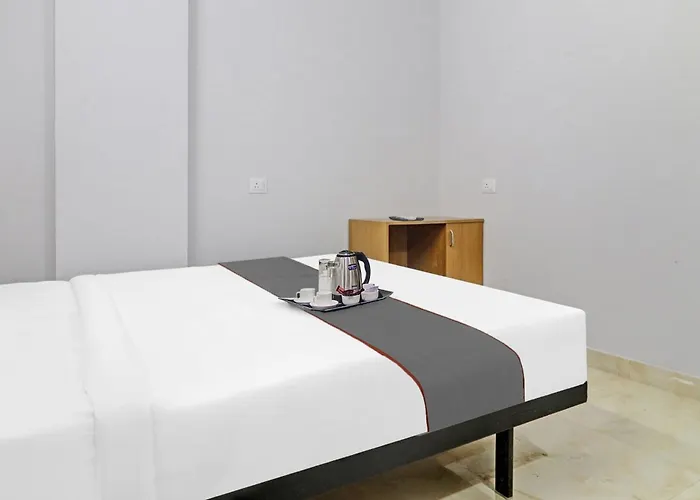 Collection O Golden Dreams Hotel Hyderabad