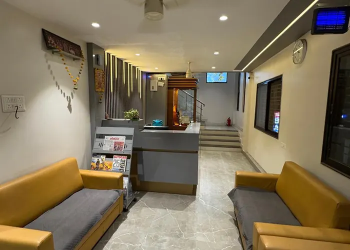 Hotel Gulmohar