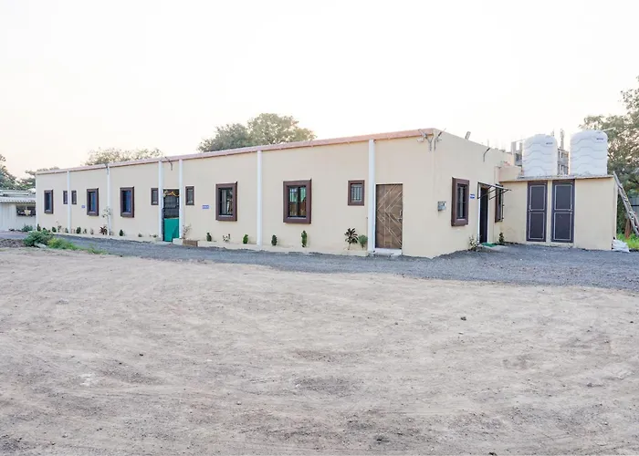 Hotel O Mango Tree Lodging