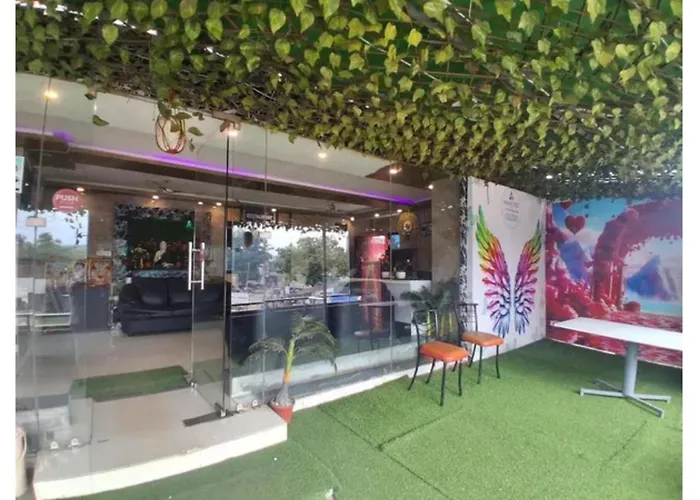Fabhotel Ssd Grand