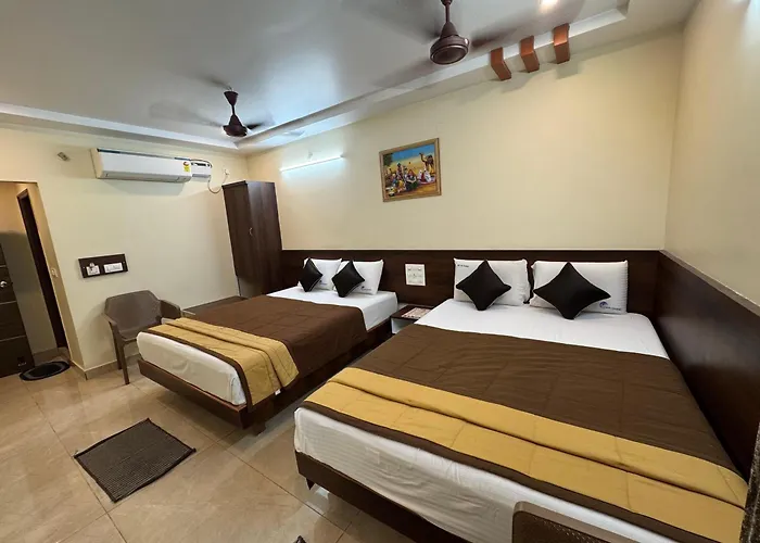 Hotel Dkr Grand
