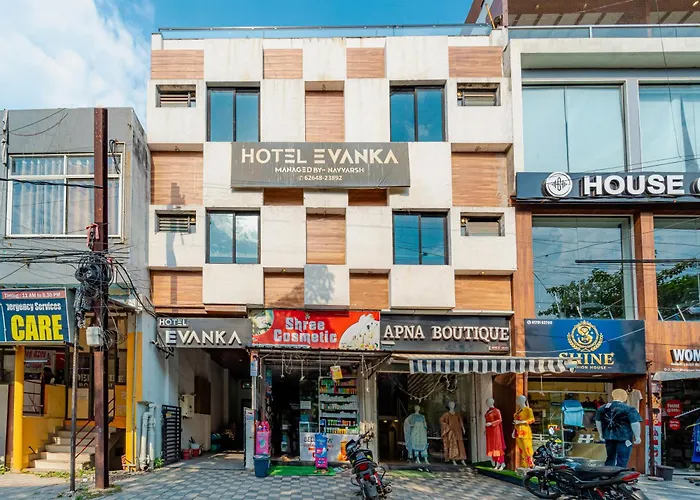 Hotel Evanka By Navvarsh