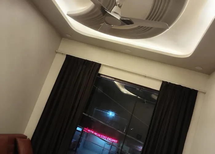 Hotel Maya'S