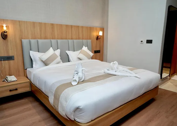 Hotel Hpb Grand