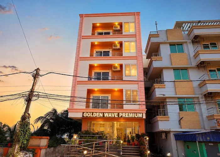 New Hotel Golden Wave Premium In Marine Drive - Sea View Rooms With Balcony - Free Parking, Restaurant, Free Wi-Fi, Spacious Rooms