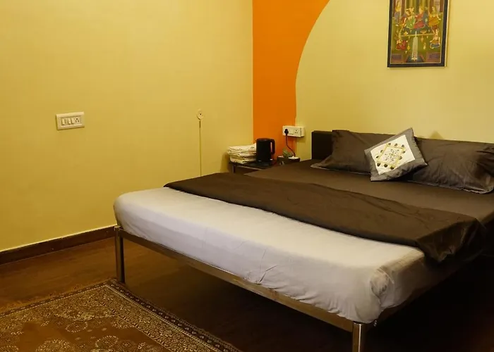 Vyom Hostel