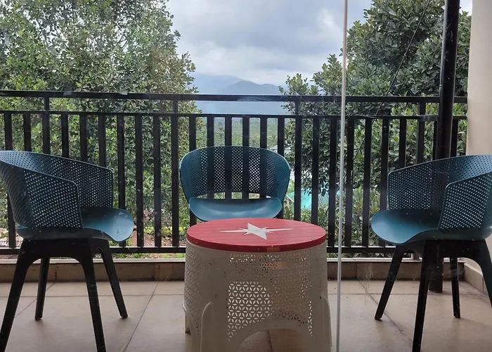 Vasu Inn - Rooms In Valparai