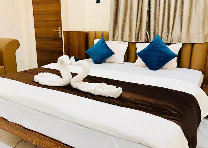 Hotel Gurukripa Palace