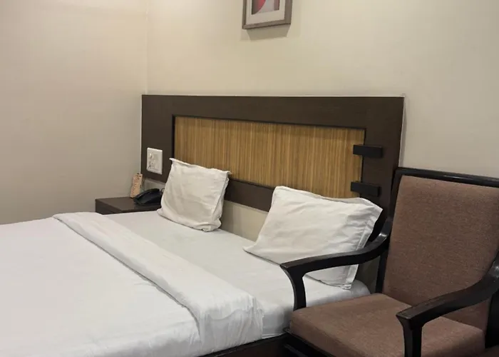 Hotel Silverkey Inn - Mathura