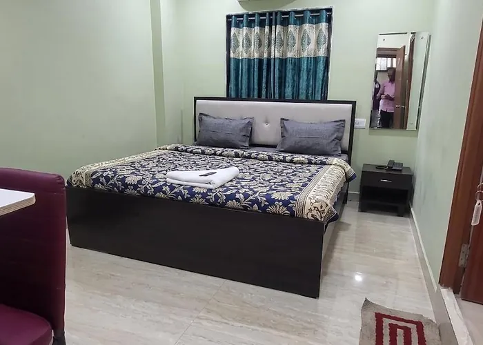 Fabhotels Elvo