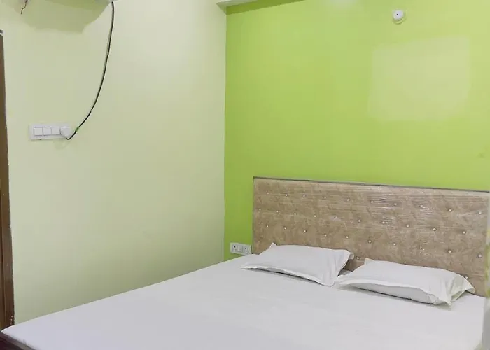 Hotel Near Me