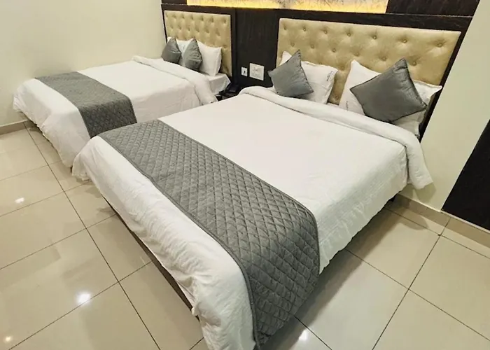 Hotel Madhavi Elite