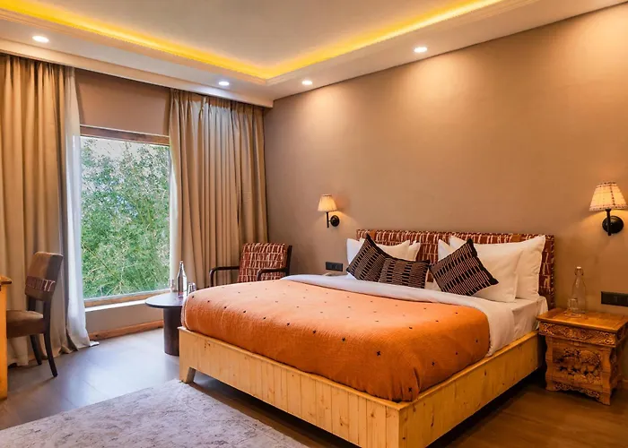 Aksai Boutique Hotel