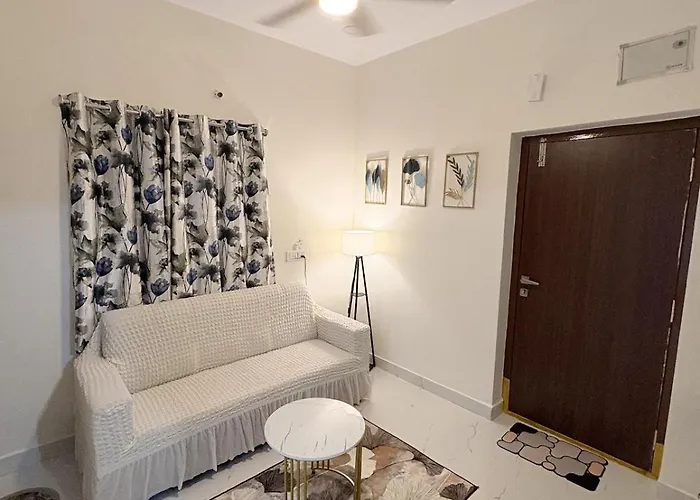 Secret Getaway With Premium & Cozy 1Bhk Kondapur