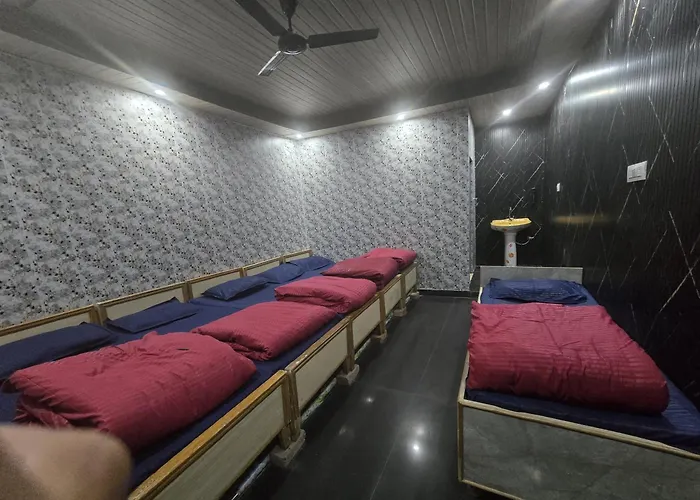 Rajkamal Guest House