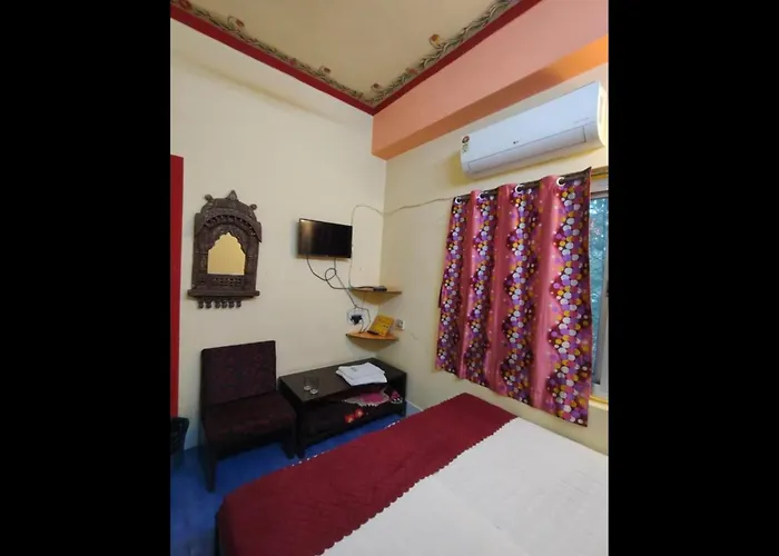 Govind Hotel