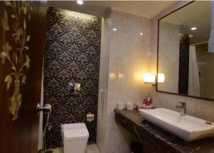 Hotel Seven Hills Tower