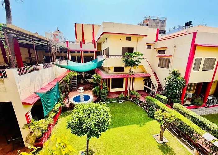 Singh Guest House Varanasi