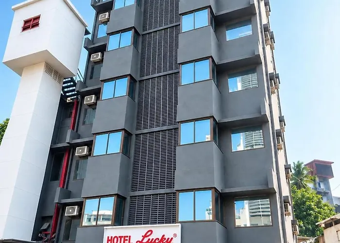 Hotel Lucky Bandra
