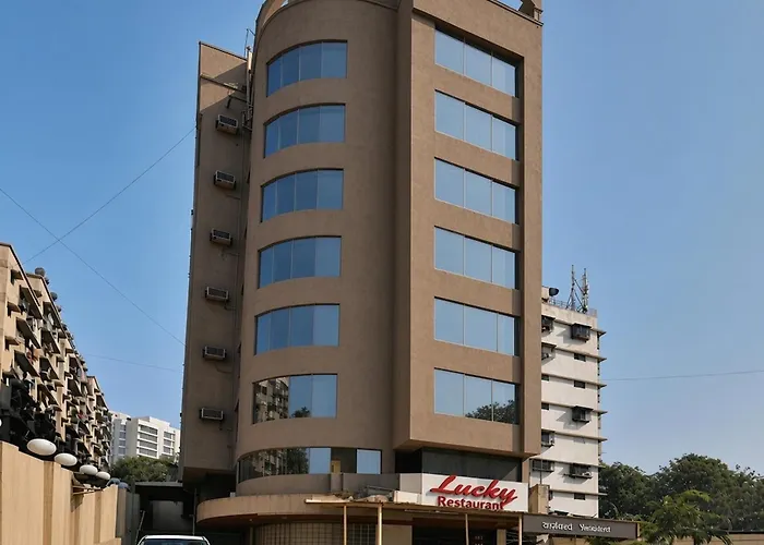 Hotel Lucky Goregaon