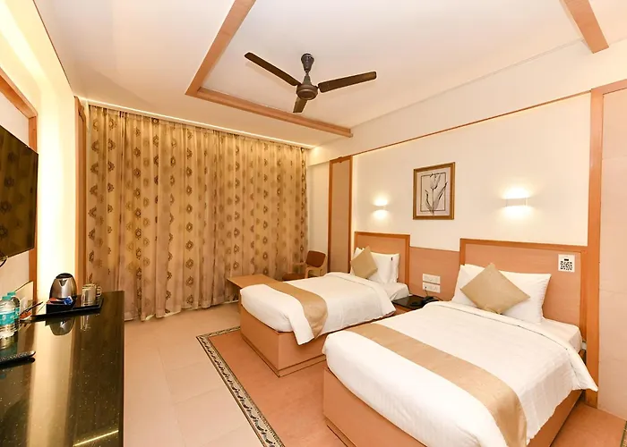 Hotel Roopa