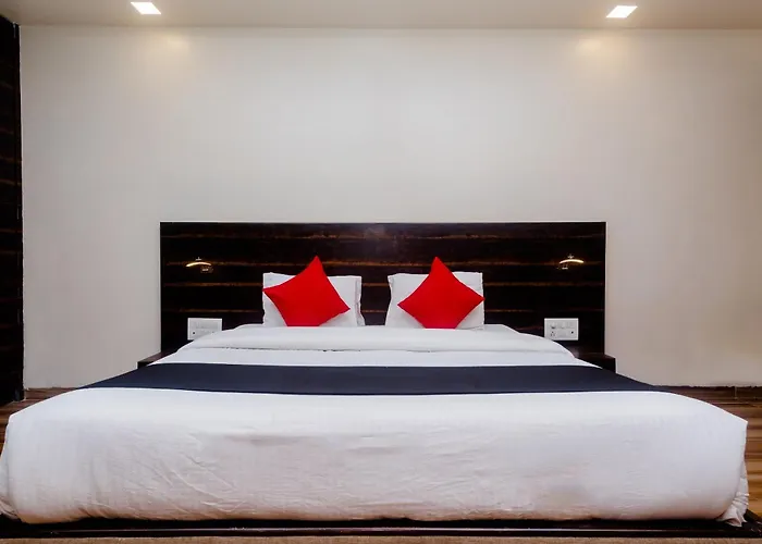 Hotel O Sai Plaza