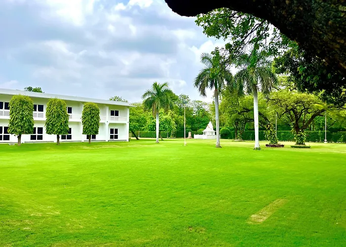 Hotel Chandela Khajuraho