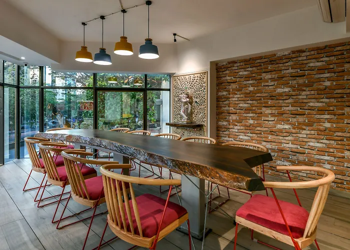 Indie Stays, Bkc Mumbai
