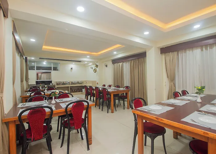 Golden Oren Hotels And Spa Darjeeling 
