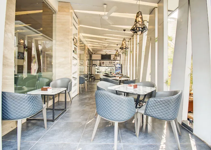 The Ssk Solitaire Hotel & Banquets