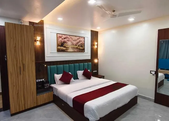 Hotel O K2