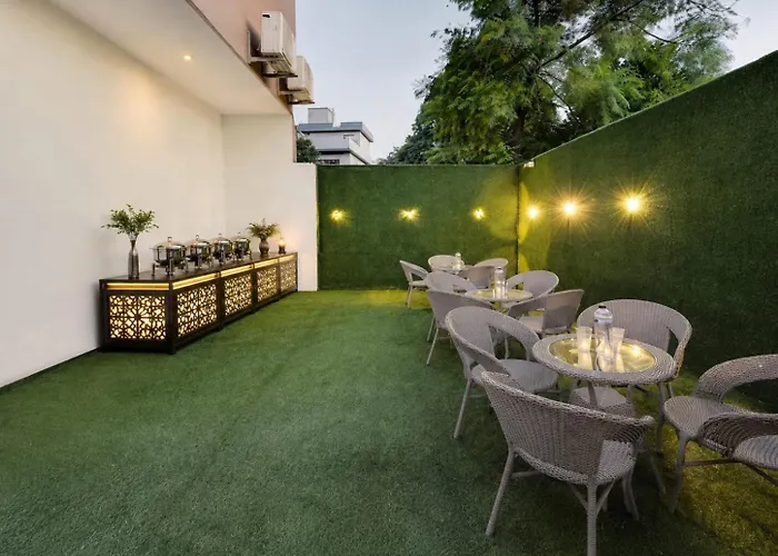 Itsy Hotels Vedansh Ludhiana