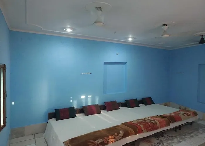 Hotel O Shri Bhagat Palace