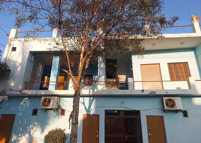 Hotel O Shri Bhagat Palace