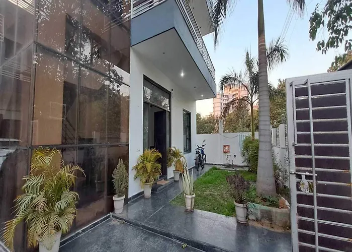 Hotel O Naveen Residancy
