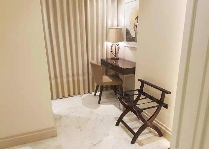 Hotel Harbour View Colaba