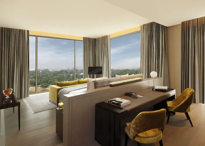 Roseate House New Delhi Hotel