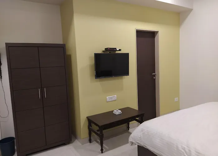 Pals Hotel Bombay