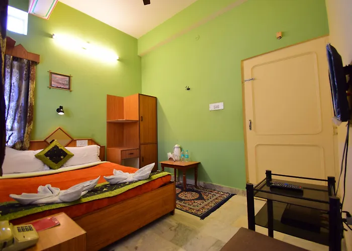 Hotel Bani Park Palace Jaipur