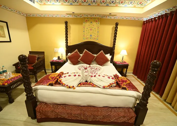 Hotel Fort Chandragupt Jaipur