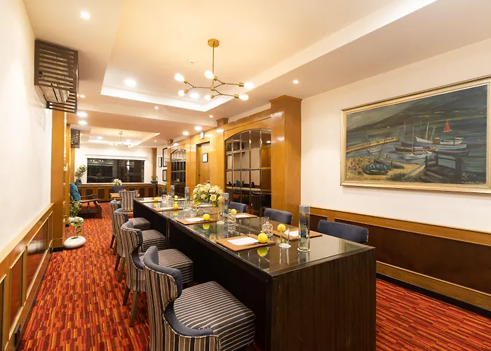 Polo Floatel Kolkata Hotel