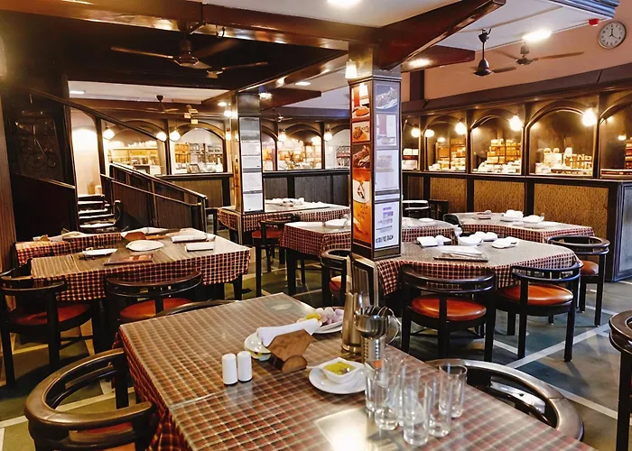 Hotel Lucky Bandra Mumbai